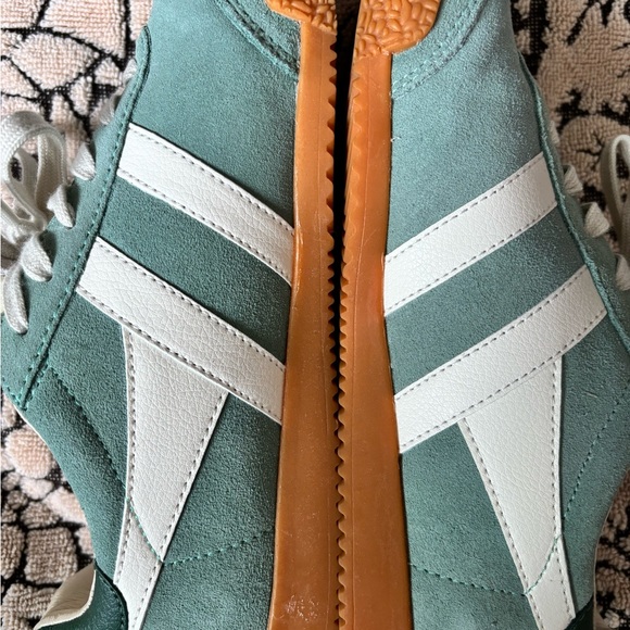Gola Elan Mint Green Sneakers, size 7 EUC! - Picture 7 of 12